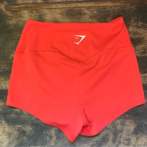 Orange gym-shark shorts - Picture 2 of 3